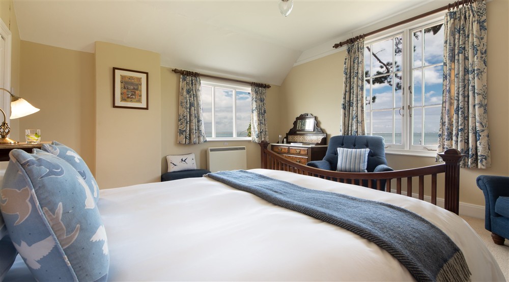 Bedroom one at Rosetta Cottage in Cowes, Isle Of Wight
