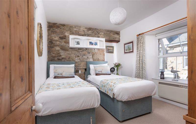 A photo of the bedroom (photo 2) at Rosevean, Cornwall
