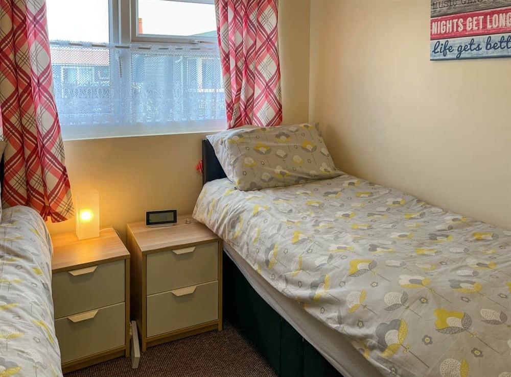 Twin bedroom at Rosies Cottage in Bridlington, North Humberside