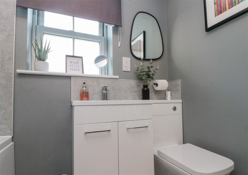 The bathroom at Rosies Retreat, Filey