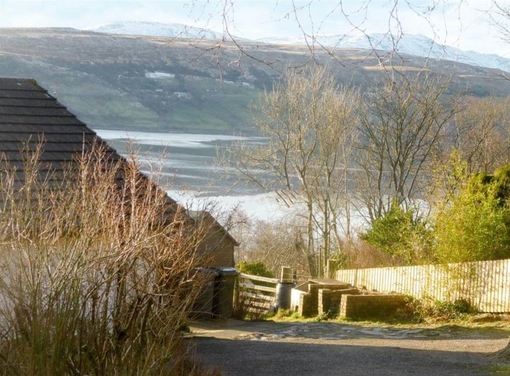 Driveway with picturesque surroundings at Rosmuire in Shandon, near Helensburgh, Dumbartonshire