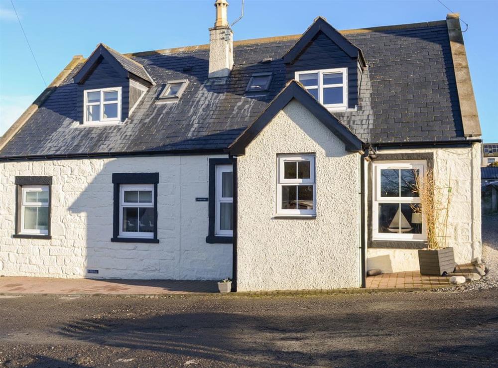 Charming traditional detached stone built holiday home at Rosslyn Cottage in Portmahomack, near Tain, Highlands, Ross-Shire