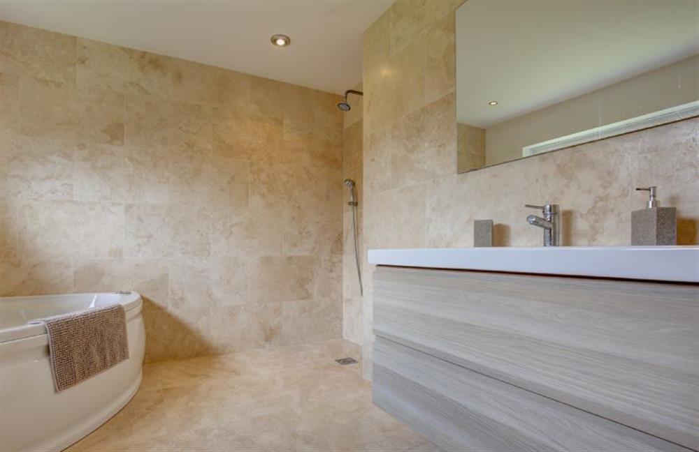 En suite bathroom in master bedroom at Rossmore, Holme-next-the-Sea near Hunstanton