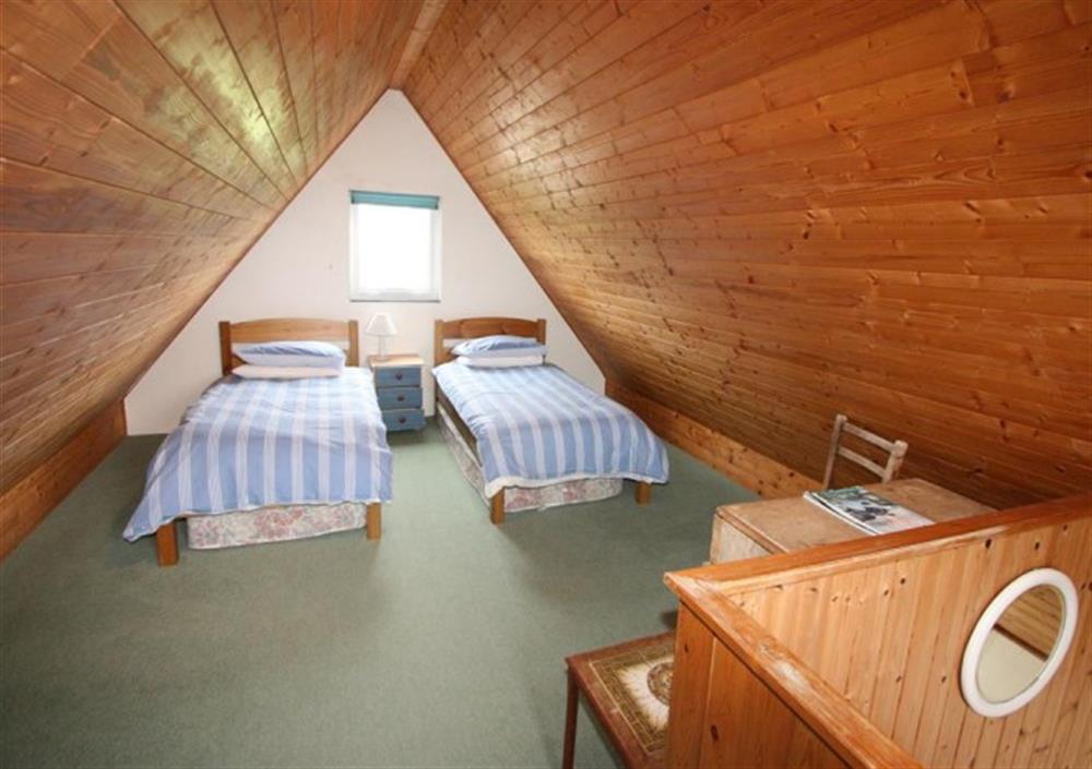 Annexe twin bedroom at Roswidden on the cliff in Treyarnon Bay