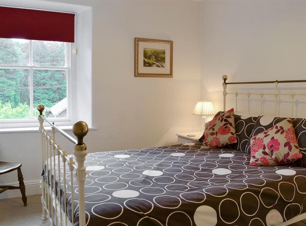 Relaxing double bedroom at Roundhill Cottages 1 in Ambleside, Cumbria