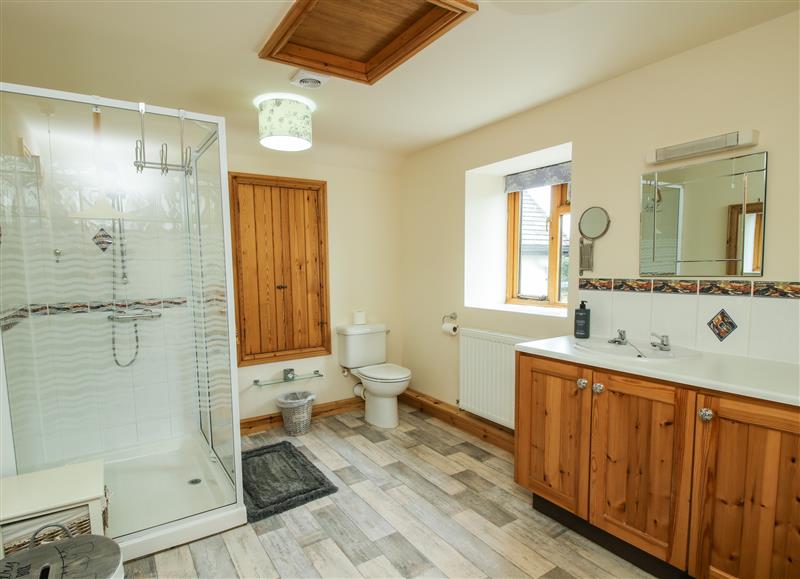 This is the bathroom at Rowan Cottage, Gravelsbank