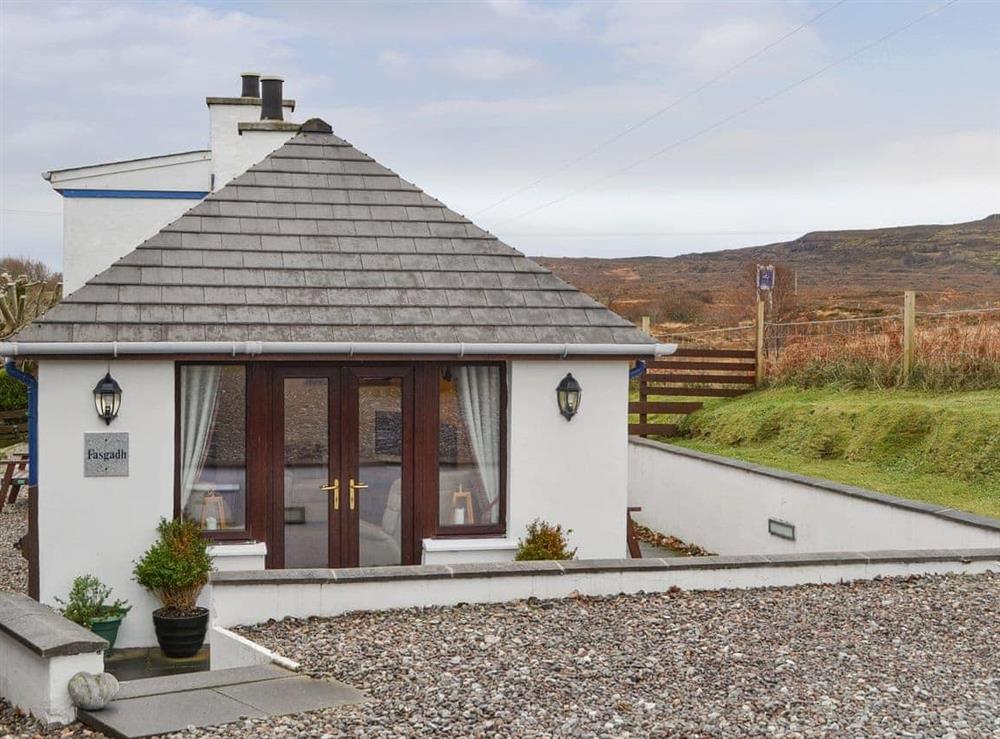 Stylish rural holiday home at Rowan Tree Cottage in Breakish, Isle of Skye., Isle Of Skye