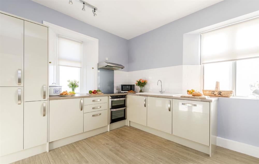 Spacious and fully equipped kitchen at Rowena Cottage, Anvil Point Lighthouse
