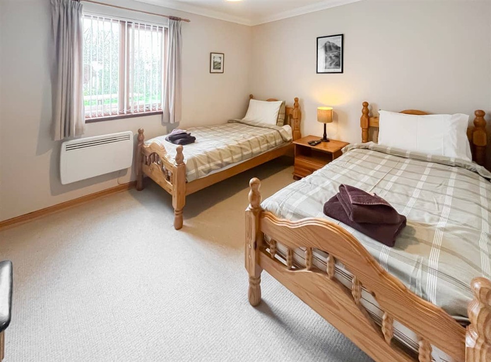 Twin bedroom