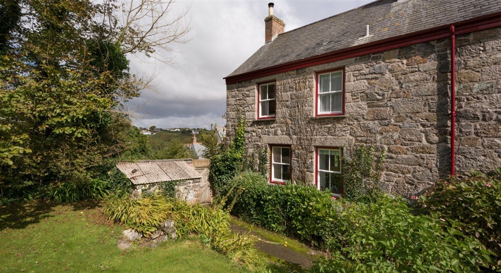 The exterior of Ruan, Cadgwith, The Lizzard, Cornwall (photo 2) at Ruan in Helston, Cornwall