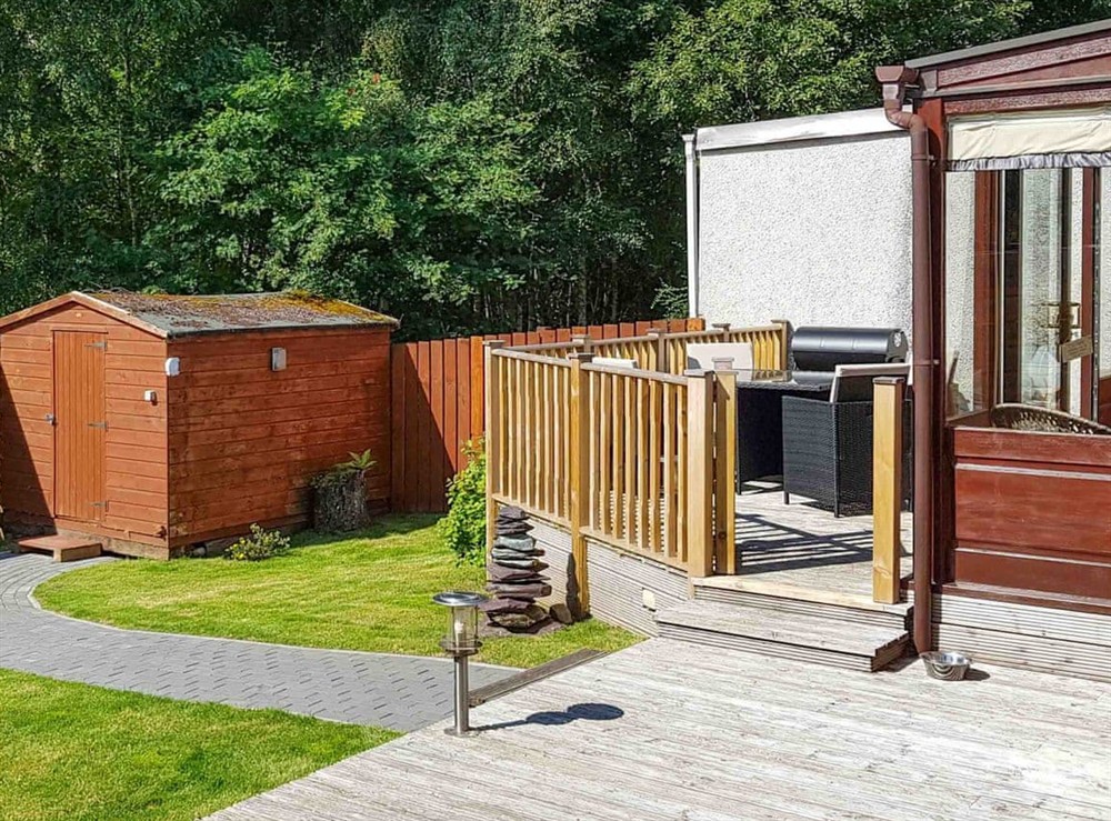 Sitting-out-area at Ruby Cottage in Aviemore, Inverness-Shire