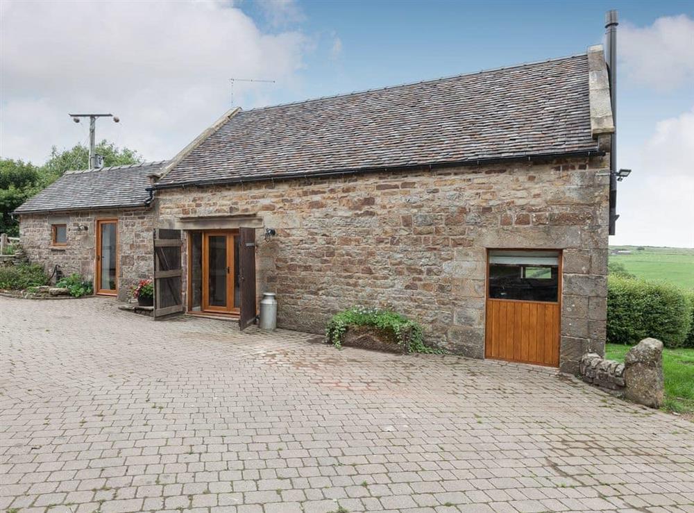 Lovely Holiday cottage, situated on the owner’s working farm at Rue Hayes Farm Barn in Onecote, near Leek, Derbyshire