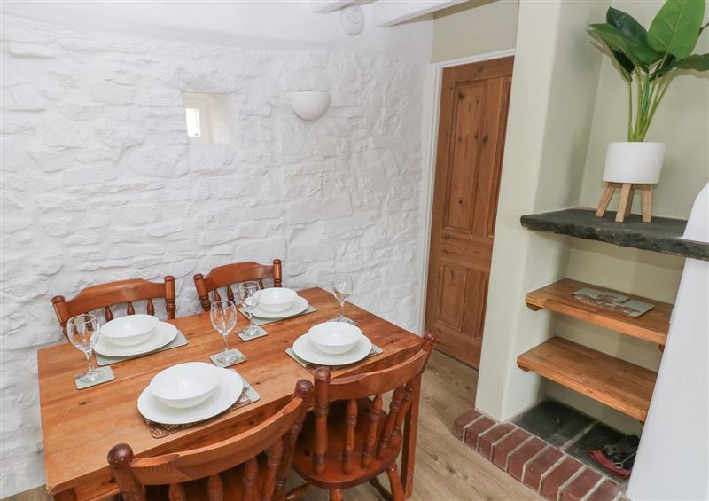 Dining room at Ruffin Cottage, Talbenny near Broad Haven