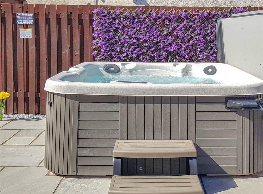 Hot tub at Rumpys in Anstruther, Fife