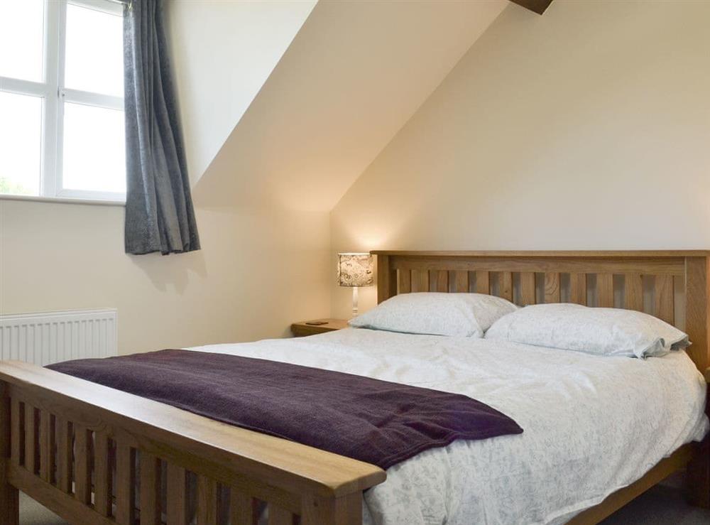 Relaxing en-suite master bedroom at Running Hare in Windermere, Cumbria