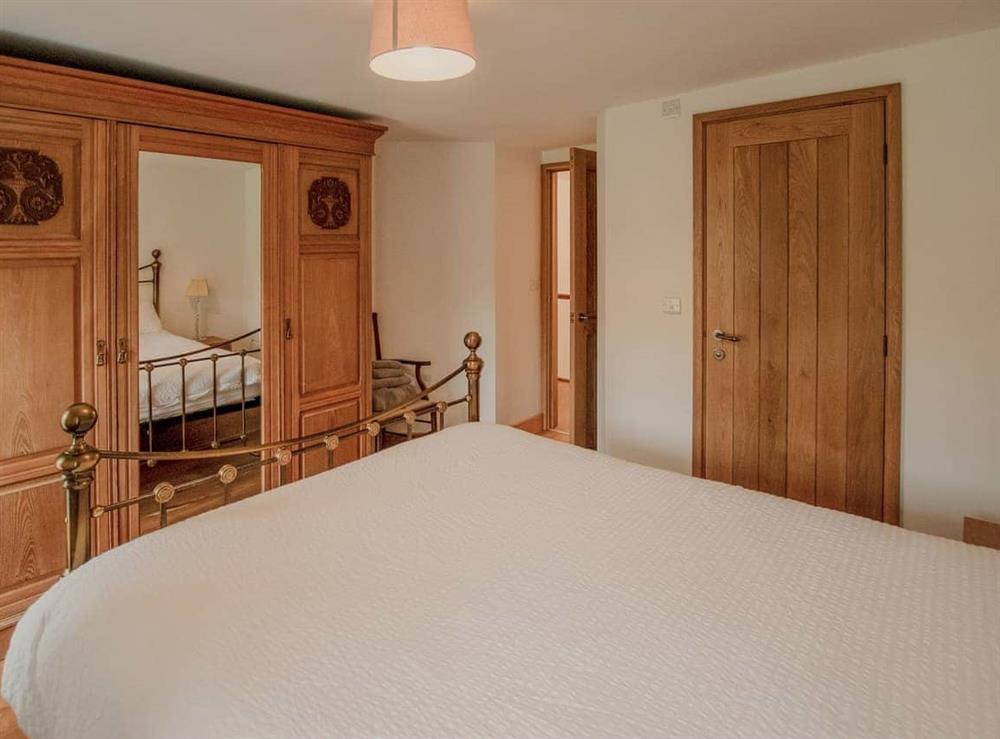 Double bedroom (photo 2) at Saddlers Hall in Ponterwyd, near Aberystwyth, Dyfed