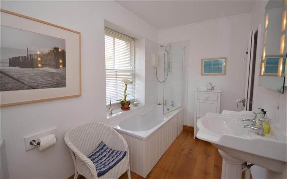 Another view of the family bathroom. at Sail Cottage in Beesands