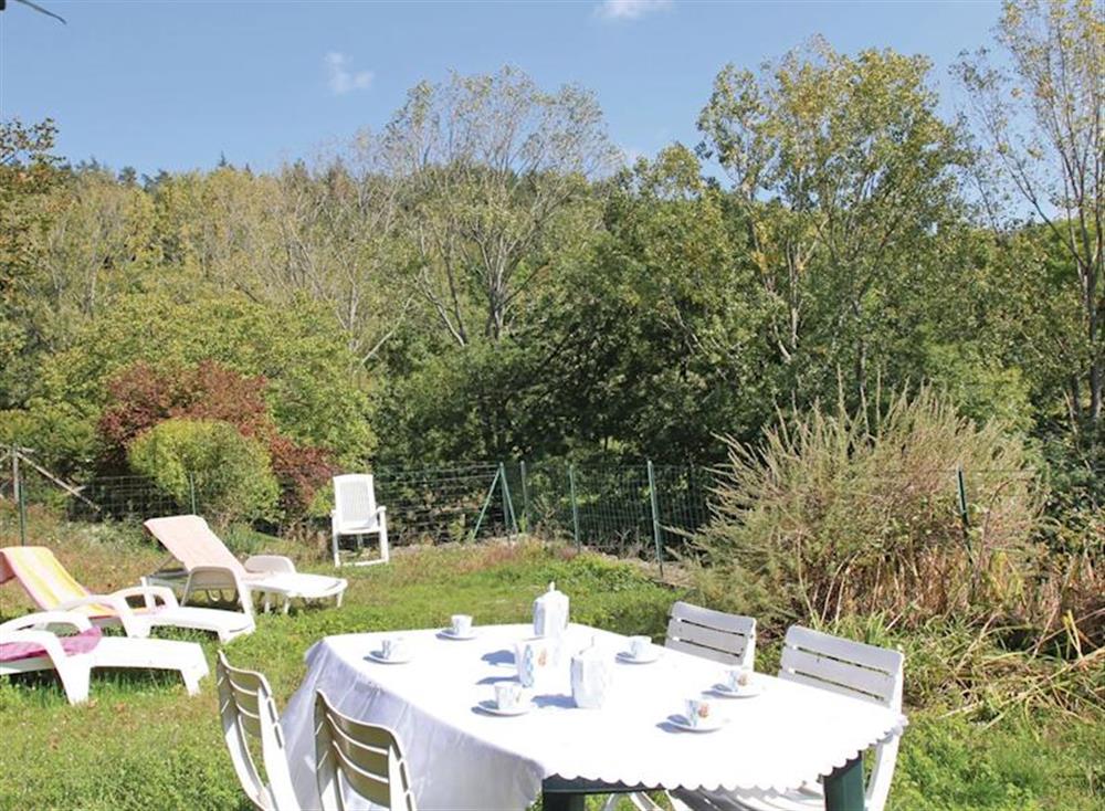SaintApollinaireDeRias in SaintApollinairedeRias , France sleeps 6