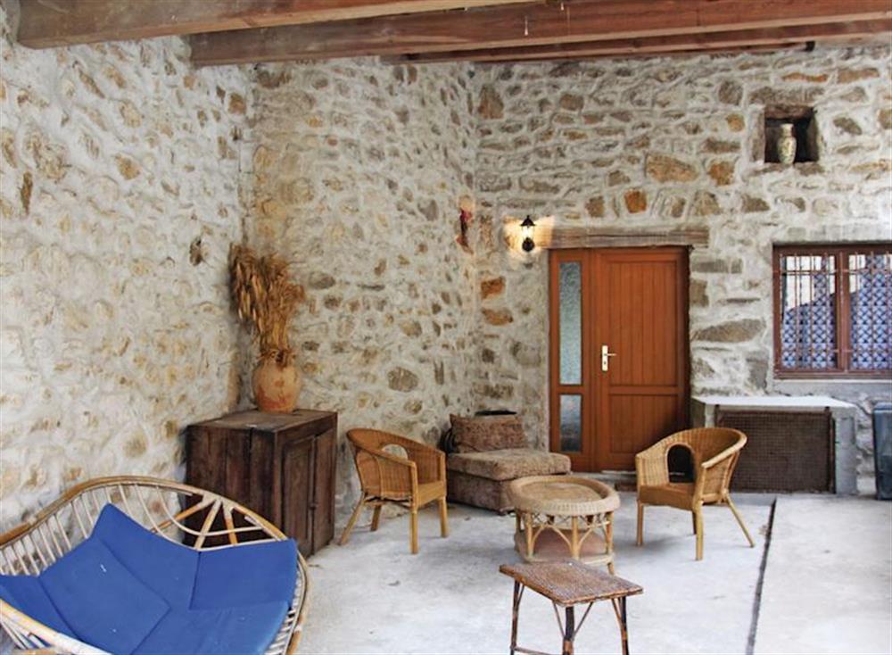 SaintApollinaireDeRias in SaintApollinairedeRias , France sleeps 6