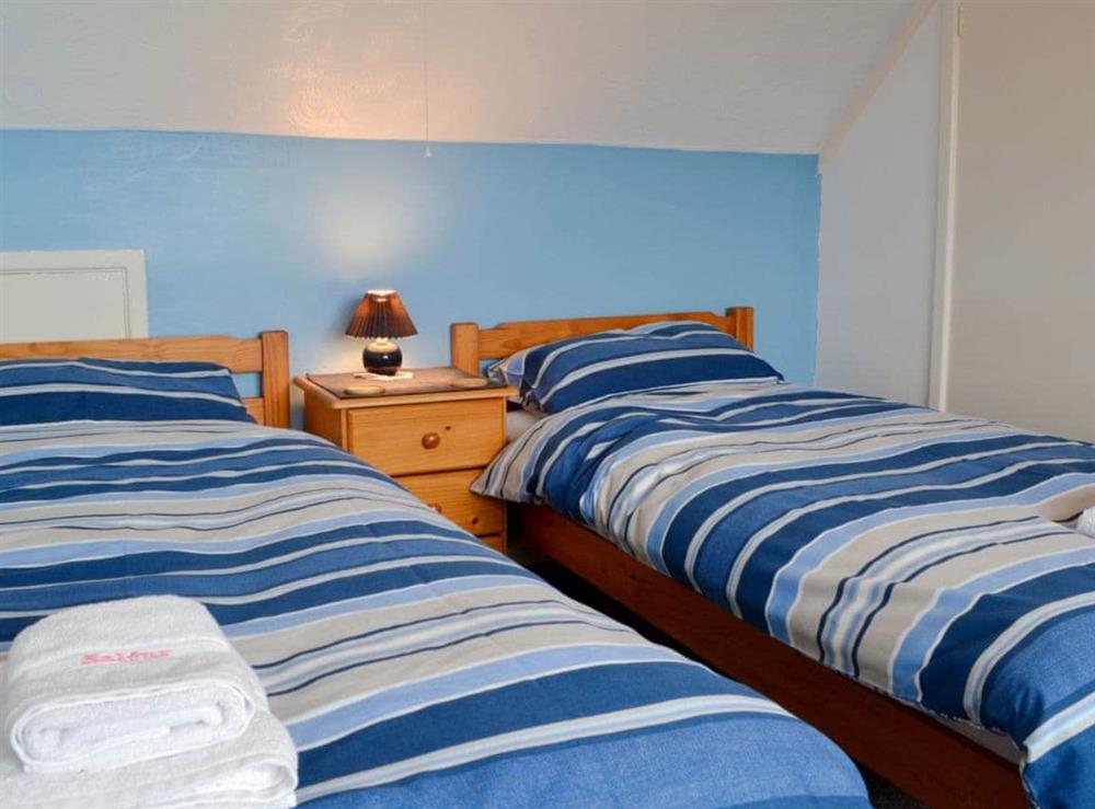 Cosy twin bedroom at Salfur in Rhiw, near Pwllhelli, Gwynedd