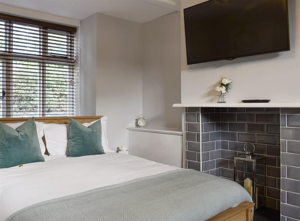 Peaceful double bedroom at Salomons Country Cottage in Tunbridge Wells, Kent
