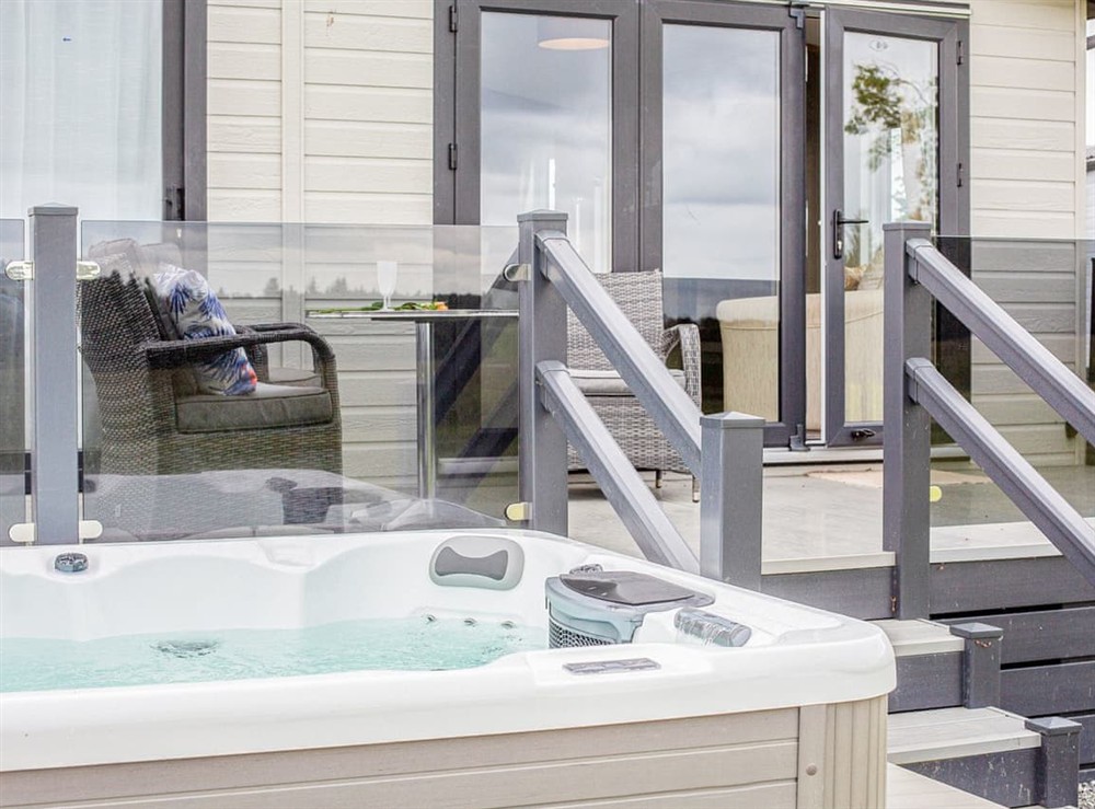 Hot tub at Saltire 35 in St Andrews, Fife