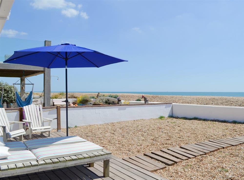Idyllic location just steps from the beach at Salty Lodge in Hayling Island, Hampshire