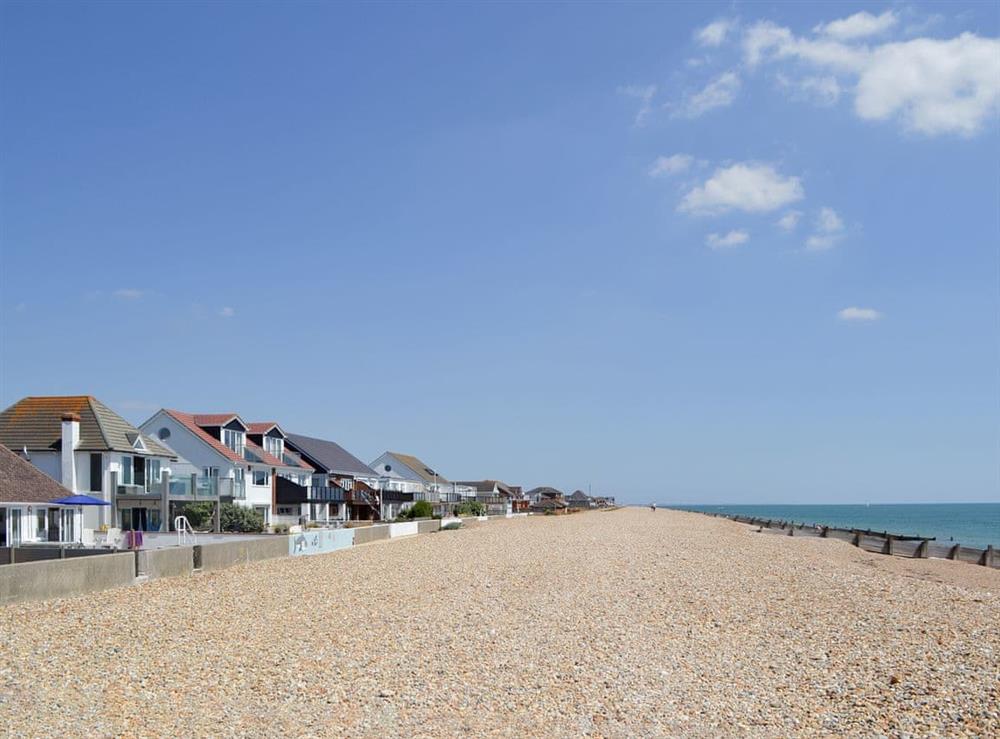 Perfect beachside location at Salty Lodge in Hayling Island, Hampshire