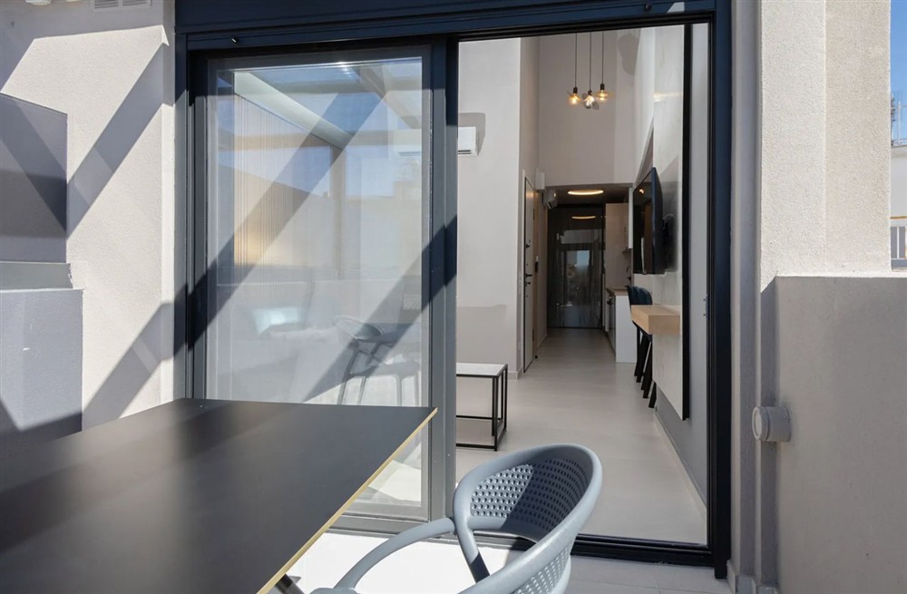 Samara Maisonette