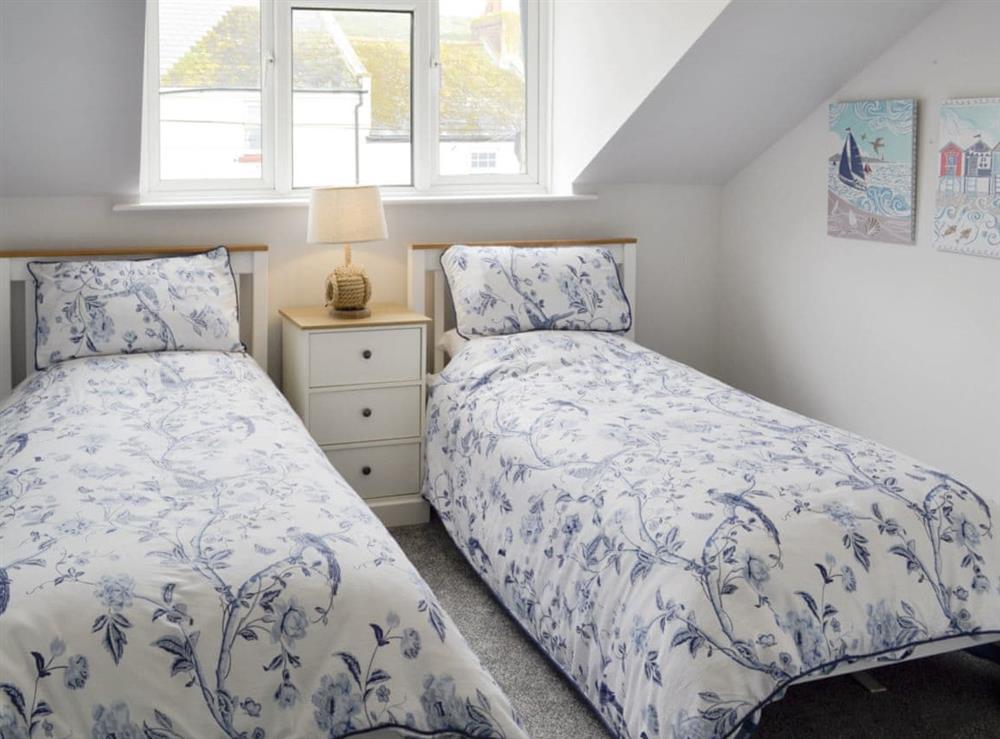 Good-sized twin bedroom at Samphire Cottage in Fortuneswell, near Portland, Dorset