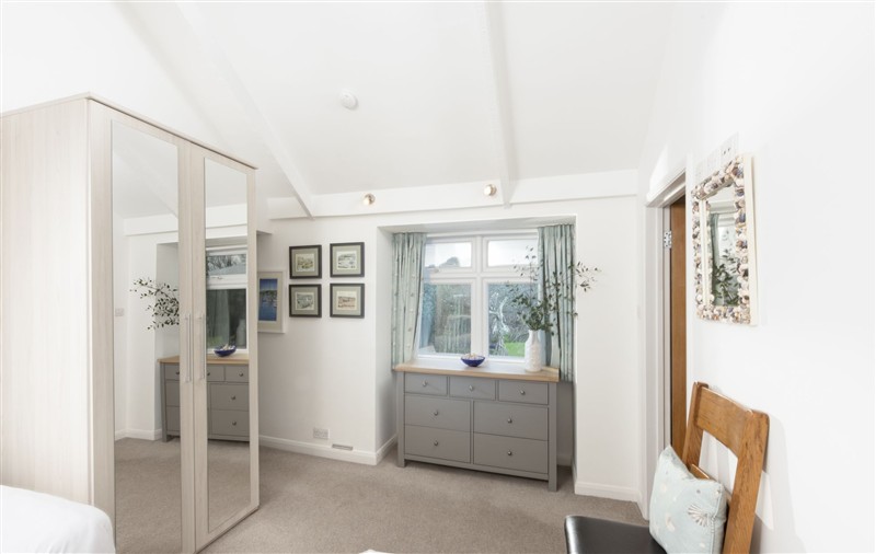 A bedroom in Samson Cottage at Samson Cottage, Cornwall