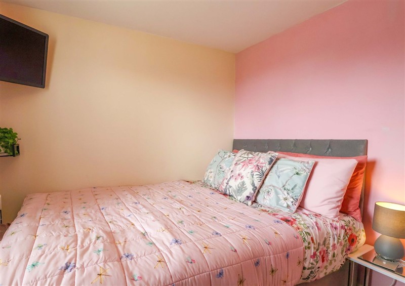 A bedroom in Sandbay at Sandbay, Bridlington