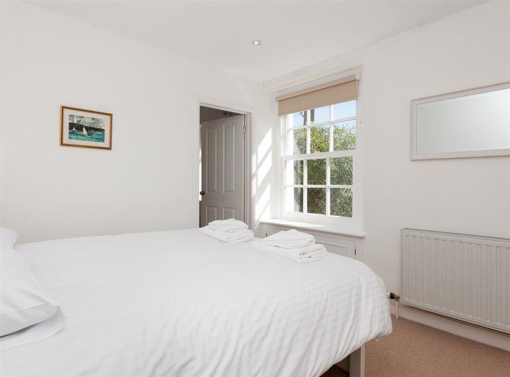 Well presented double bedroom at Sandcastle in Salcombe, Devon