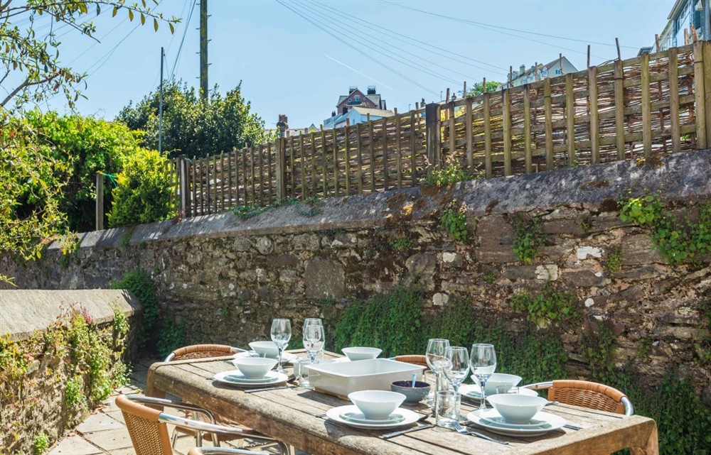 Enjoy the garden at Sandcastle in Salcombe