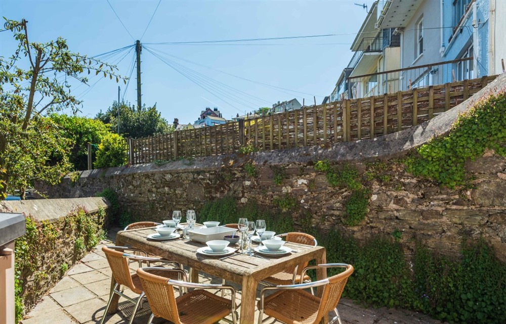The garden at Sandcastle in Salcombe
