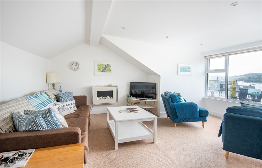 The living room at Sandcastle in Salcombe