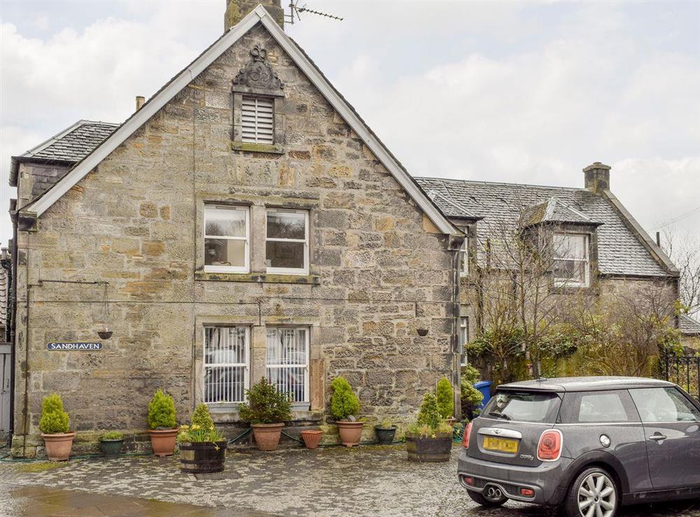 Attractive stone-built holiday home with off street parking at Sandhaven in Culross, near Dunfermline, St Andrews, Fife