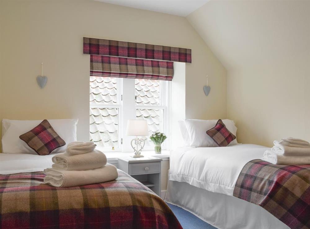 Light and airy twin bedroom at Sandhaven in Culross, near Dunfermline, St Andrews, Fife