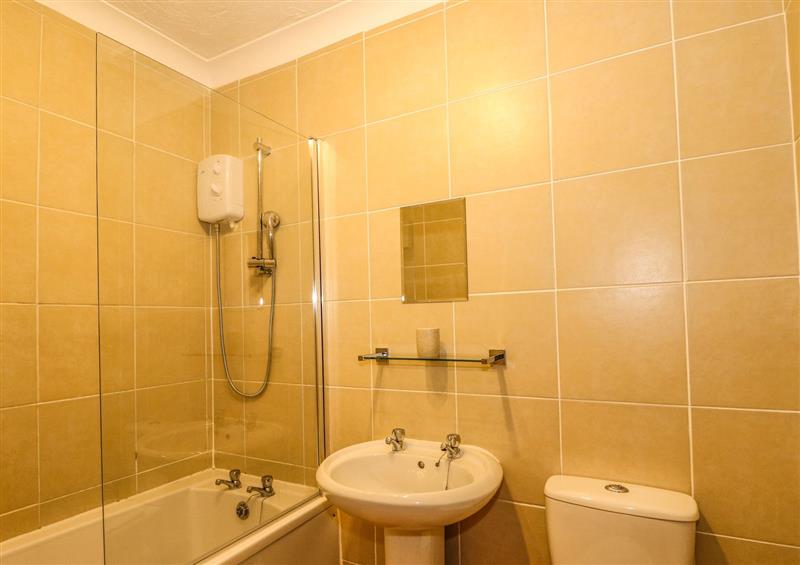 This is the bathroom at Sandpiper Court, Great Yarmouth