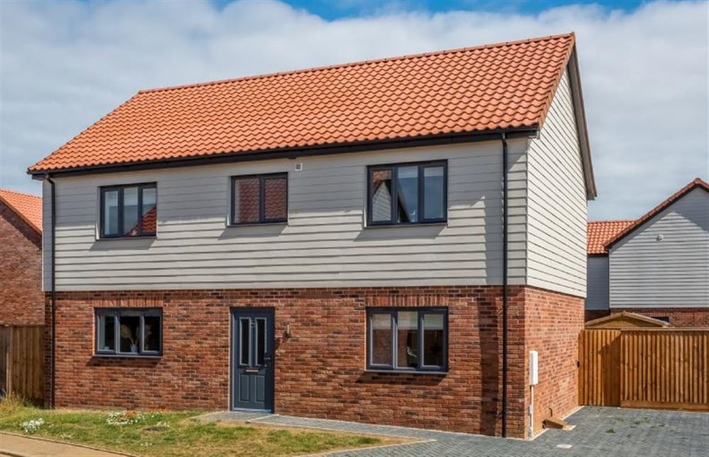 A smart detached house (photo 2) at Sandpiper House, Ingoldisthorpe near Kings Lynn