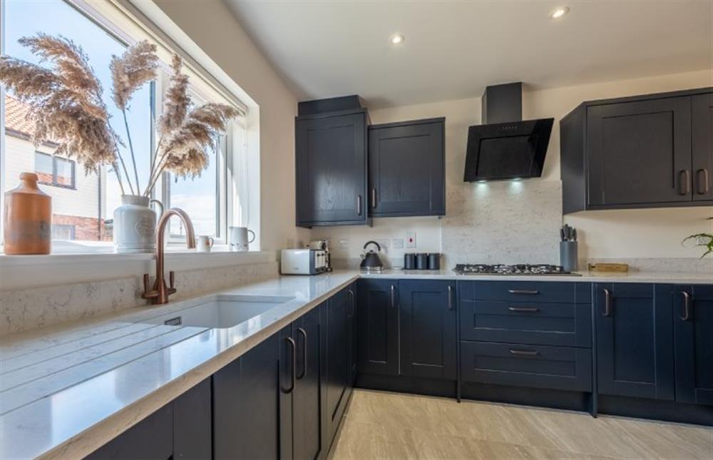 A smart fitted kitchen (photo 2) at Sandpiper House, Ingoldisthorpe near Kings Lynn