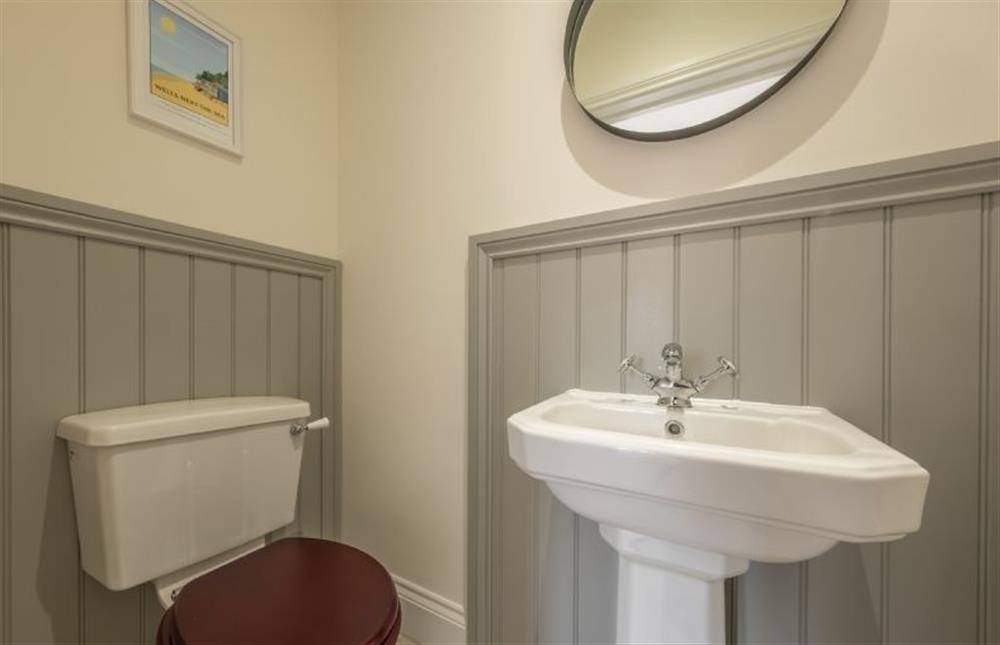 Cloakroom (photo 2) at Sandpiper House, Ingoldisthorpe near Kings Lynn