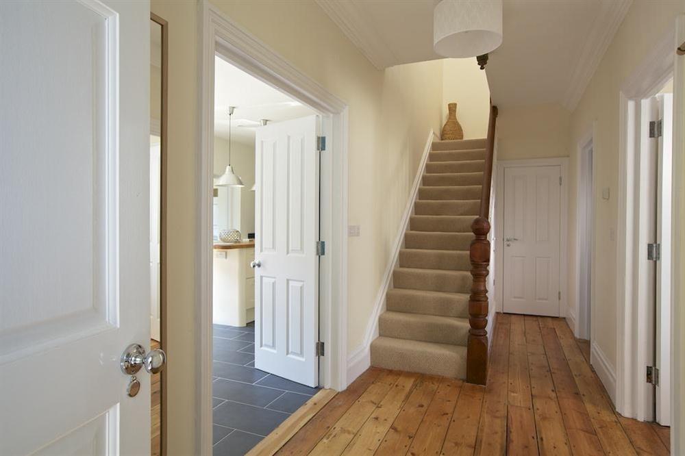 Spacious entrance hallway at Sandpiper in , Salcombe