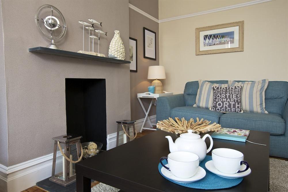 Stylishly furnished and attractively decorated sitting room at Sandpiper in , Salcombe