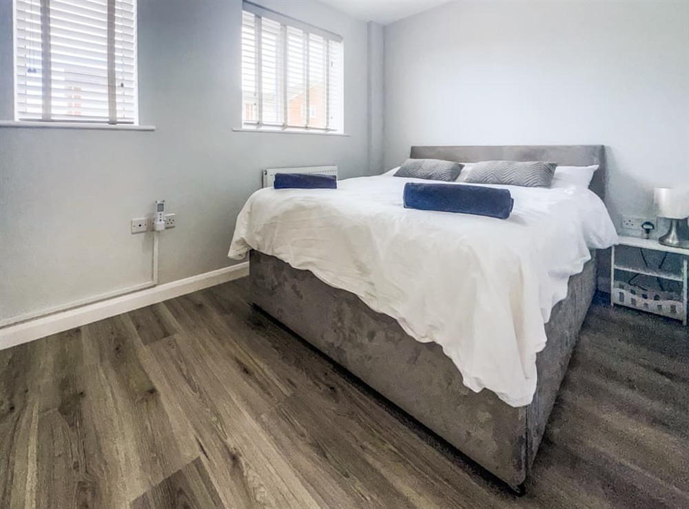 Double bedroom (photo 4) at Sandringham House in Heacham, Norfolk