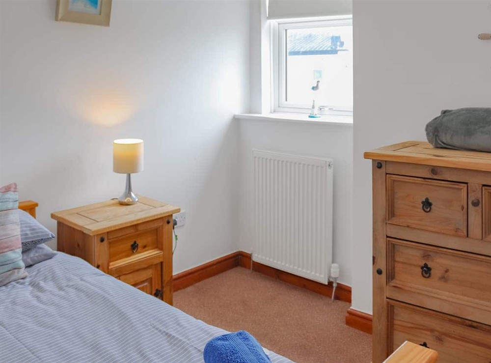Double bedroom (photo 2) at Sands in Caernarfon, Gwynedd