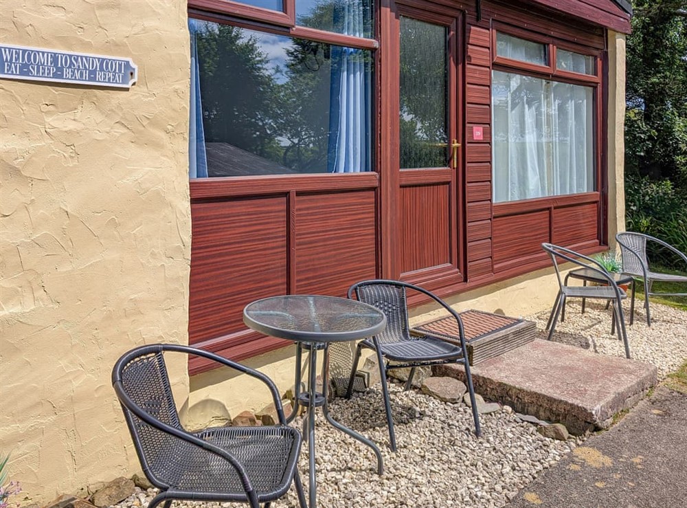 Sitting-out-area at Sandy Cott in Kilkhampton, Cornwall