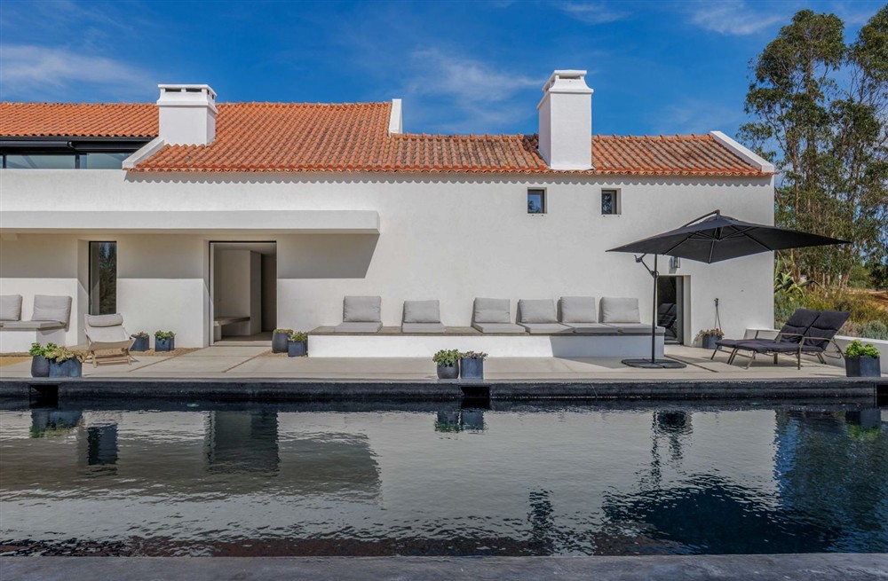 Sandy Crab Villa