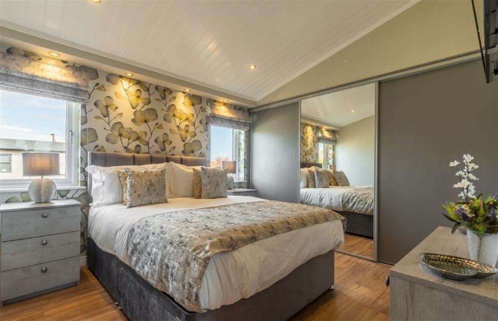 Ground floor: Master bedroom at Sandy Toes, Burnham Market near Kings Lynn