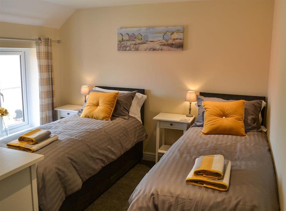 Double / twin bedroom (photo 2) at Sandy Toes in Mundesley, near North Walsham, Norfolk